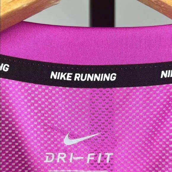Nike Pink Sleeveless Relaxed Tank Top - Picture 6 of 6